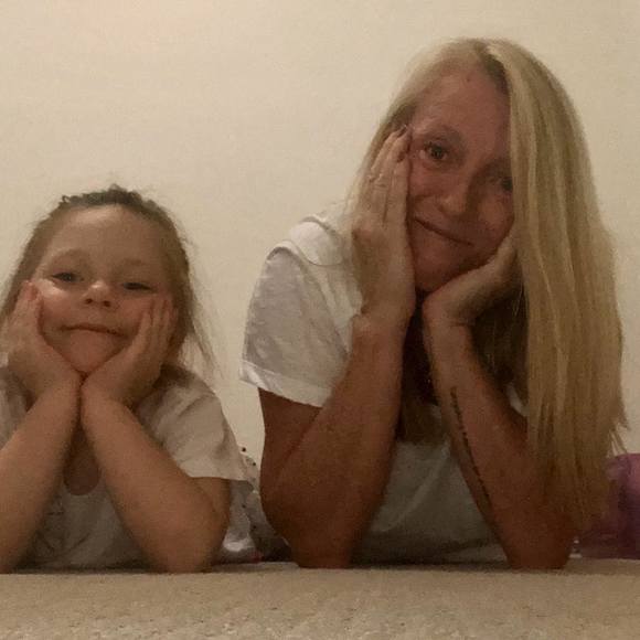 Meet your Posher, Kaylie - Picture 1 of 1